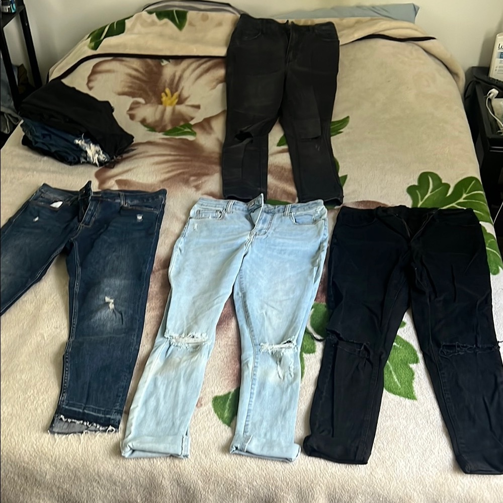 Bundle of Women Jeans. Multipack collection of  Skinny Jeans